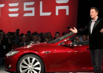Elon Musk, 2016'dan bu yana ilk kez Tesla hissesi sattı