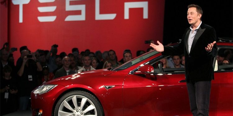 Elon Musk, 2016'dan bu yana ilk kez Tesla hissesi sattı