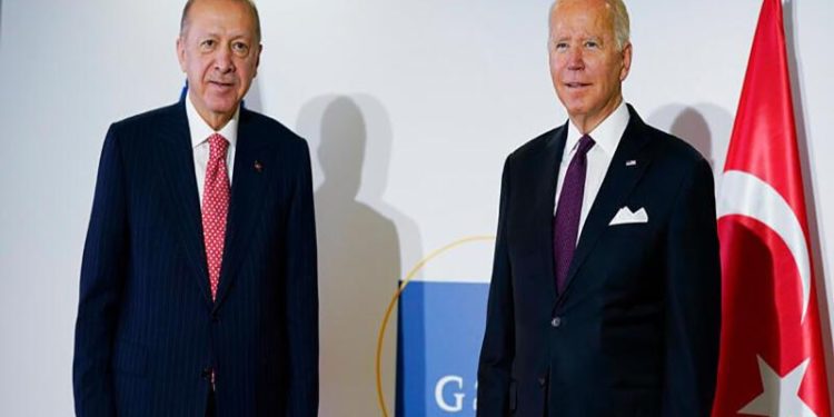 Emekli büyükelçi Yenel: Türkiye ile ABD arasındaki sorunlar bir saatlik görüşmeyle çözülmez