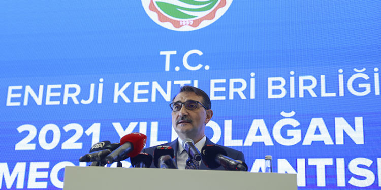 Enerji Bakanı'ndan tasarruf tavsiyesi: 23 yerine 22 derecede evinizi ısıtmanın faturaya etkisi yüzde 7 olur