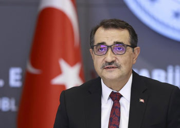 Enerji Bakanı’nın yüksek faturalara çözüm önerisi: Evinizi daha az ısıtın