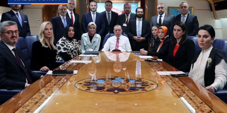 Enflasyon düşecekmiş… Zeki Müren de bizi görecek mi?