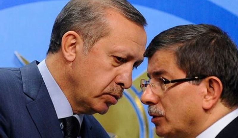 'Erdoğan ile Davutoğlu telefonda kavga etti'