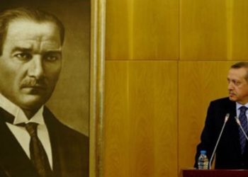 Erdoğan: Gazi hayatta olsaydı, onları sopayla kovalardı