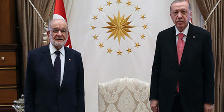 Erdoğan, Saadet Partisi lideri Karamollaoğlu'nu Beştepe'de kabul etti