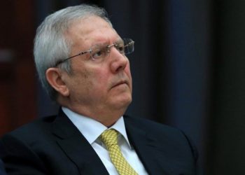 Erdoğan anlaşmaya imzayı attı, Aziz Yıldırım savaş gemisi satacak