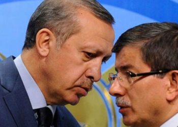 'Erdoğan ile Davutoğlu telefonda kavga etti'