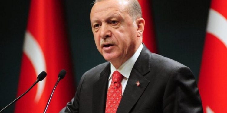 Erdoğan: İstanbul'a saldıran failleri yerin 7 kat dibine gömmek boynumuzun borcudur