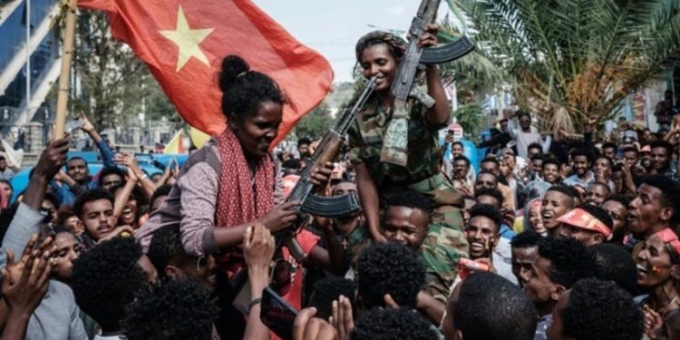 Etiyopya ordusu, eski askerleri orduya çağırıyor