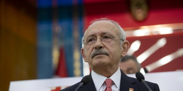 Fehmi Koru: Kılıçdaroğlu çok uğraşıyor ama CHP’nin makûs talihinin değişmesi o kadar zor ki