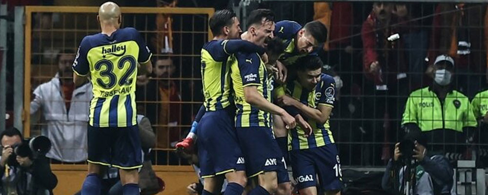 Fenerbahçe, derbiyi son anlarda kazandı!