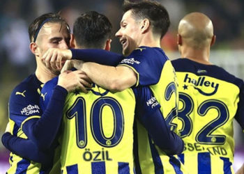 Fenerbahçe 1 puanı son saniyede kurtardı