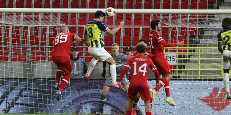 Fenerbahçe, Belçika'dan üç puanla döndü