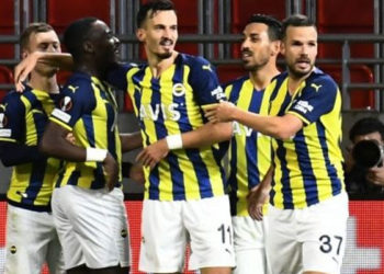 Fenerbahçe'nin UEFA Avrupa Ligi zaferi Belçika medyasında: "Rezil olan Antwerp umudunu kaybetti"