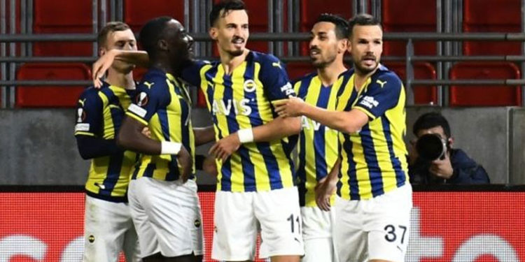 Fenerbahçe'nin UEFA Avrupa Ligi zaferi Belçika medyasında: "Rezil olan Antwerp umudunu kaybetti"