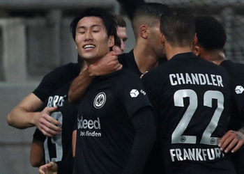 Fenerbahçe'nin grubunda Eintracht Frankfurt, arayı açıyor