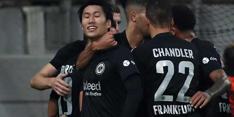 Fenerbahçe'nin grubunda Eintracht Frankfurt, arayı açıyor