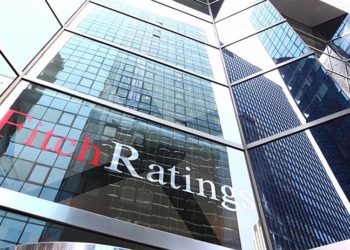 Fitch: TL'de görülen oynaklığı yakından takip ediyoruz, riskler artıyor