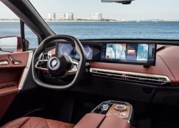 Fiyatı yüzde 400 arttı: En donanımlı ve pahalı BMW'yi Türkler alıyor