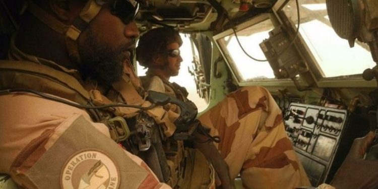 Fransız konvoyunun geçişi Nijer'de engellendi: 2 ölü