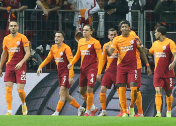 Galatasaray Avrupa'da farklı, Süper Lig'de farklı