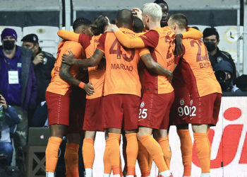 Galatasaray-Gaziantep FK maçında ilk 11'ler belli oldu