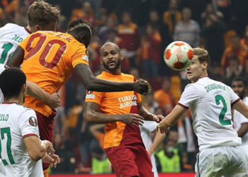 Galatasaray Lokomotiv Moskova maçında kural hatası yapıldığı gerekçesiyle UEFA'ya başvurdu