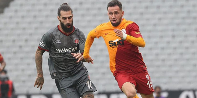 Galatasaray deplasmanda puan kaybetmeye devam ediyor