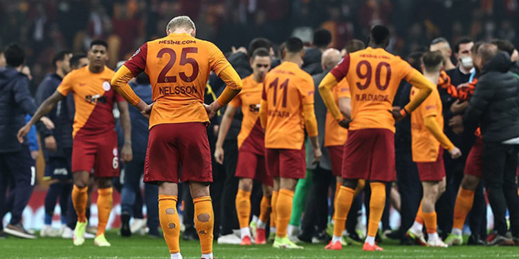 Galatasaray, evinde 7 maçtır Fenerbahçe'yi yenemiyor