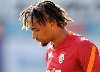 Galatasaray'a Sacha Boey'den kötü haber!