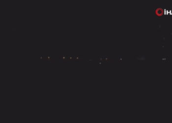 Gazze Şeridi, yakıt sıkıntısı nedeniyle karanlığa gömüldü