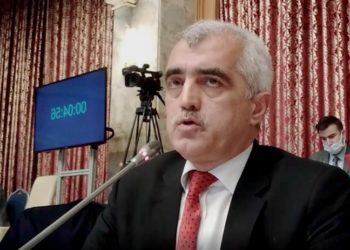 Gergerlioğlu 'ihraç edilen doktorlar adına' konuştu: Bu nasıl bir Nazi uygulamasıdır?