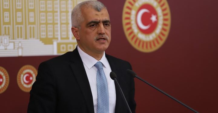 Gergerlioğlu’ndan Cem Küçük’e: ‘İftira ve hakaretlerin açık, alacağın ceza da belli, kıvranıp durma’