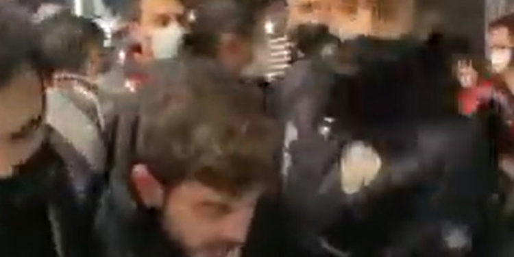 'Geçinemiyoruz' diyenler sokağa çıktı; gözaltılar var