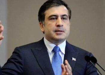 Gürcistan'da açlık grevindeki eski Cumhurbaşkanı Saakaşvili hastaneye kaldırıldı