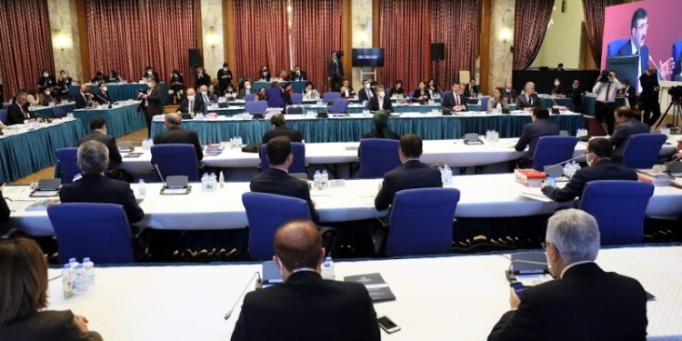 HDP’li Ersoy: 18 yılda 542 bin 821 kız çocuğu doğum yapmış