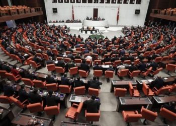 HDP’nin kadına yönelik devlet şiddetine dair önergesi reddedildi