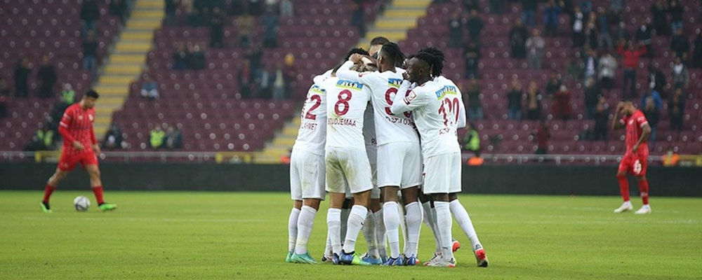 Hatayspor 3 puanı 3 golle aldı