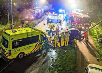 Hollanda’da ambulansın çarptığı otomobildeki 3 çocuk öldü, 3 de ağır yaralı var