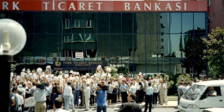 Hükümet düşüren Türkbank yeniden açılıyor
