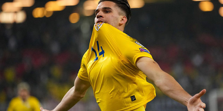 Ianis Hagi, Jose Mourinho'nun radarında