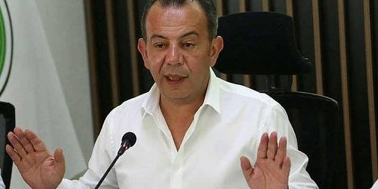 Irkçı belediye başkanı Özkan: Yabancıların nikah ücreti 100 bin lira olacak