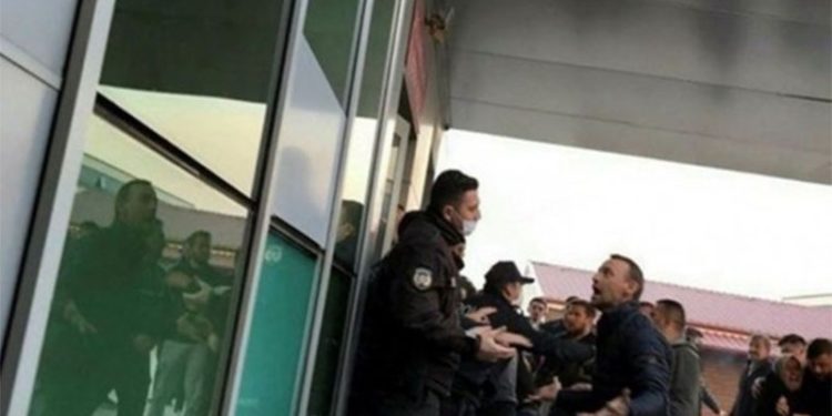 Jandarmanın ‘dur’ ihtarına uymadığı iddiasıyla bir kişi öldürüldü