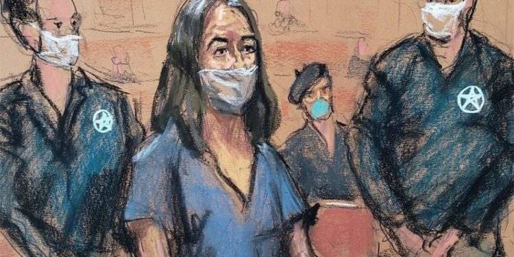 Jeffrey Epstein'e cinsel istismar için aracılıkla suçlanan Ghislaine Maxwell'in davası başlıyor