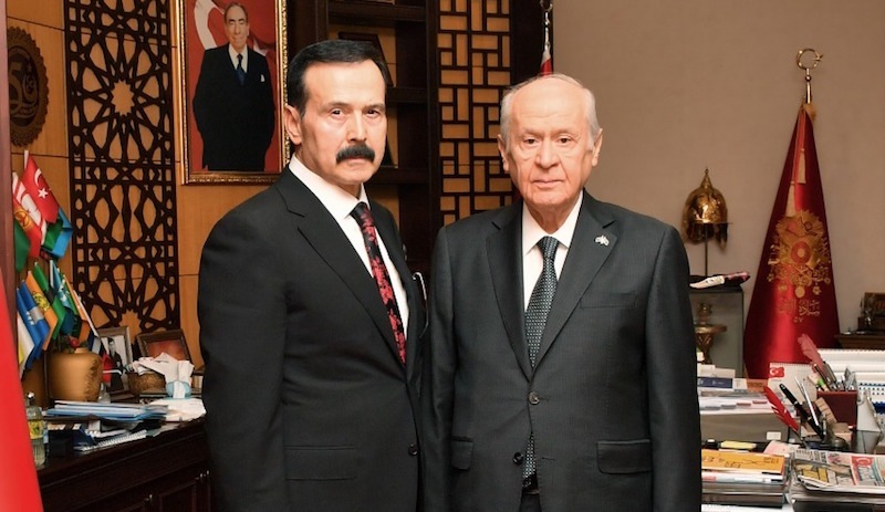 Kürşat Yılmaz - Bahçeli fotoğrafı: ‘Ülkü ve ülke sevdasının’ arka yüzü