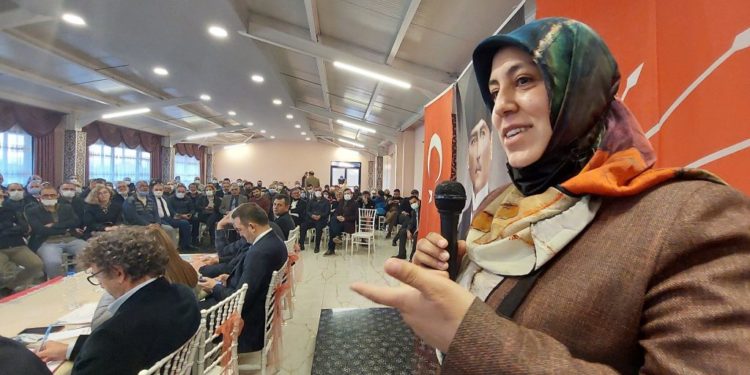 KHK mağduru Hilal Hemşire: ‘İki kızım var babaları şehit, anneleri terörist; cezaevine gireceğim’
