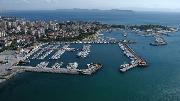 Kalamış Yat Limanı'nın işletmesi Koç'a verildi