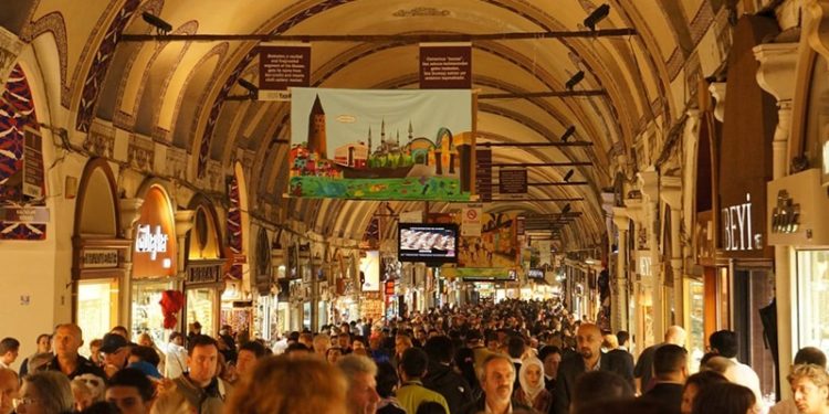 Kapalıçarşı esnafı: Dolarda artık 10 TL'nin altı çok zor