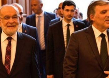 Karamollaoğlu, Abdullah Gül ile 1.5 saat baş başa görüştü