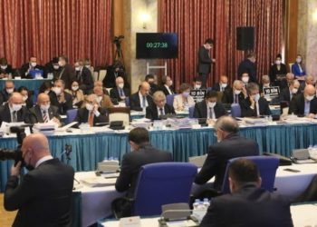 Katırcıoğlu: Kürt sorununu çözememiş bir ülke demokrasisini tamamlayamaz